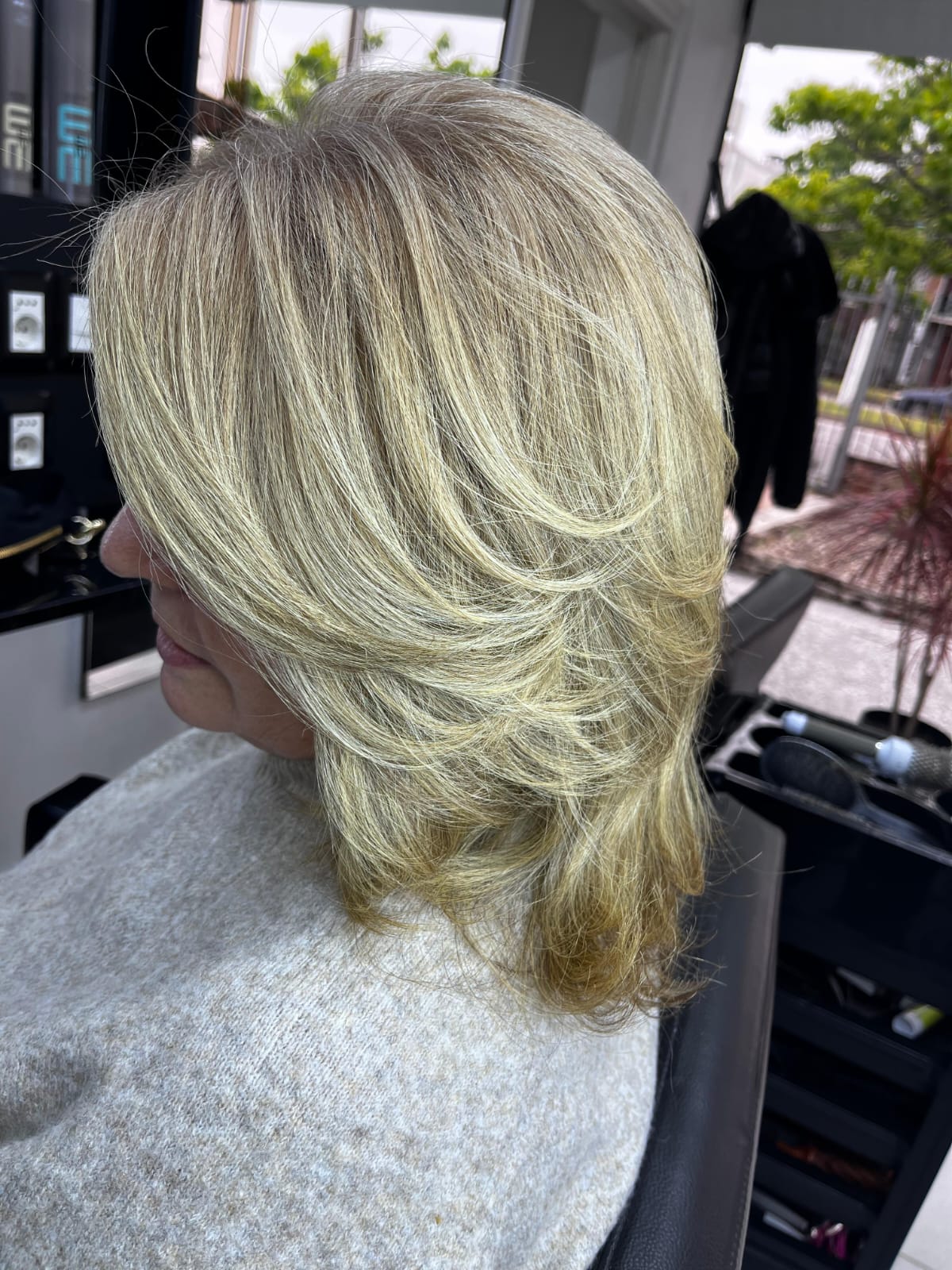 Corte y forma con movimiento y volumen
